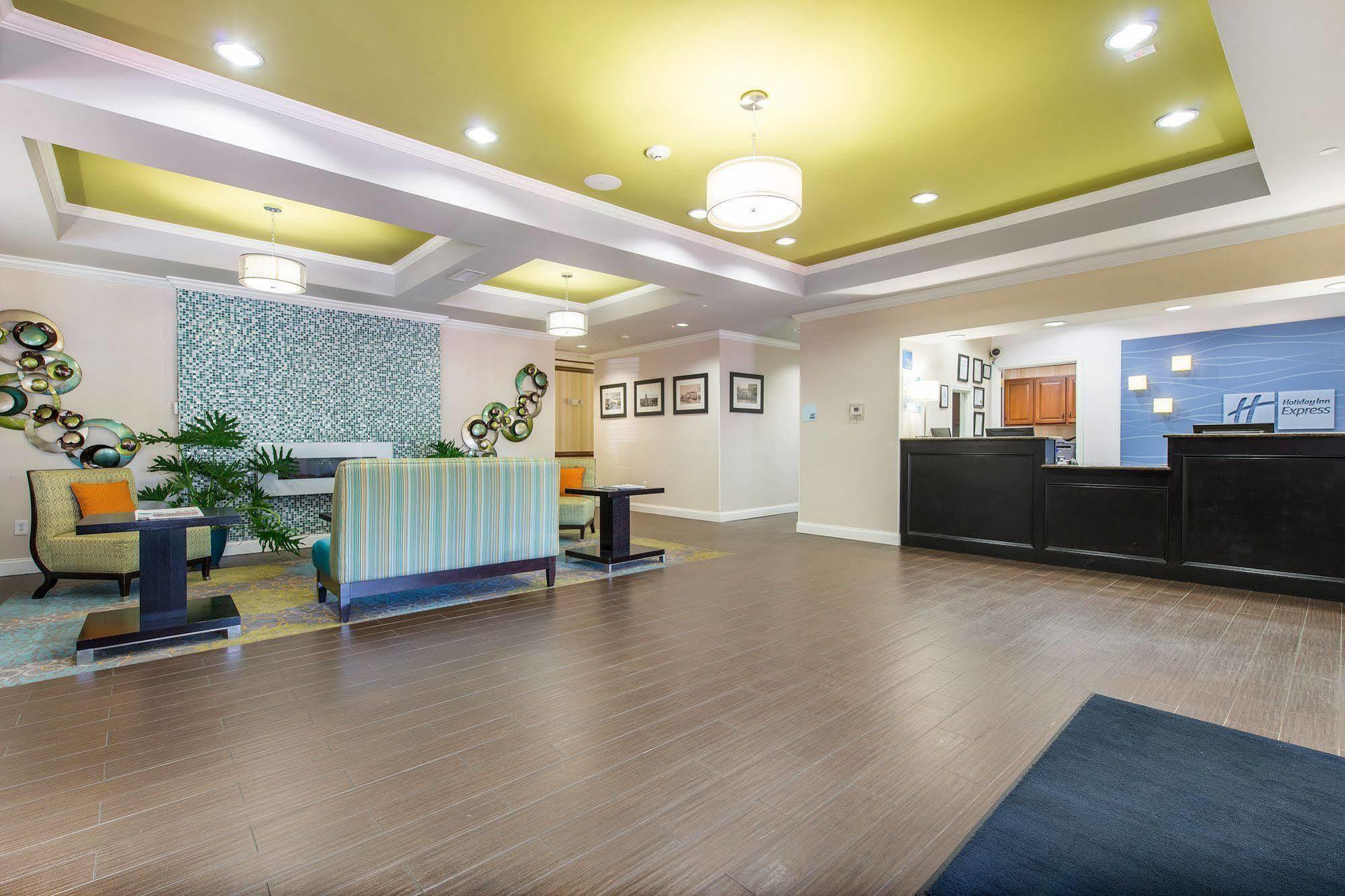 Holiday Inn Express Hotel & Suites Lagrange I-85 By Ihg Exterior foto
